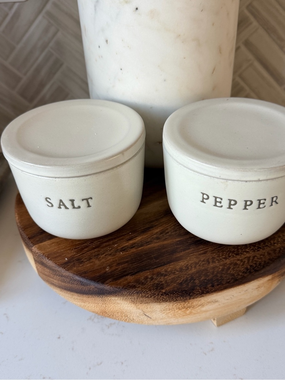 Cream Salt & Pepper Ceramic Jars with Lids - Picture 4 of 6